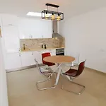 Stylish 2 Bedroom Bungalow By Pride Holiday Rentals