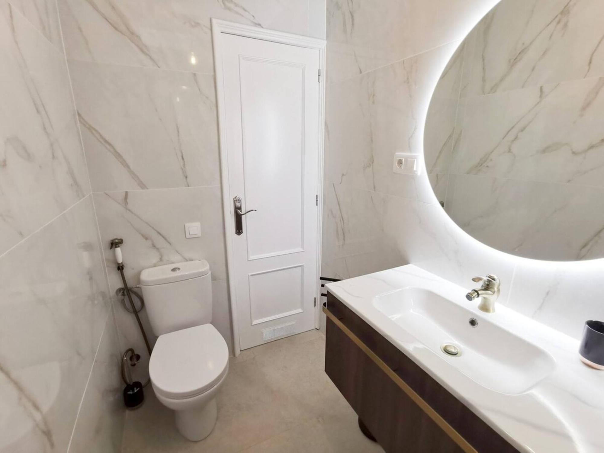 Stylish 2 Bedroom By Pride Сasa de vacaciones *